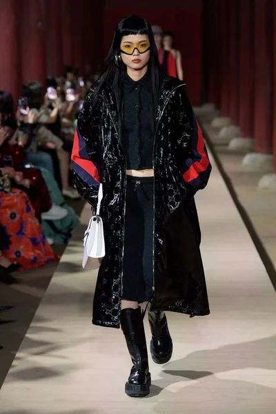Look 14
